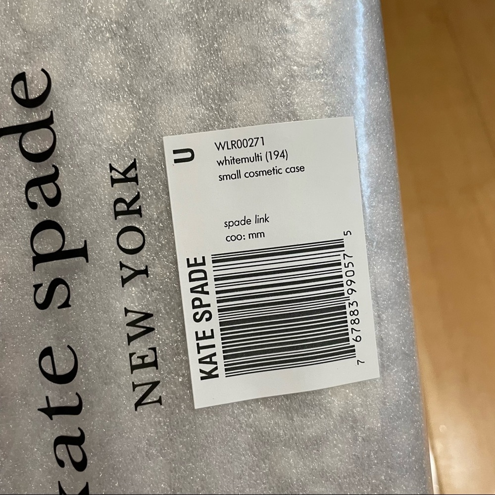 NWT Kate Spade small cosmetic case - Picture 6 of 7